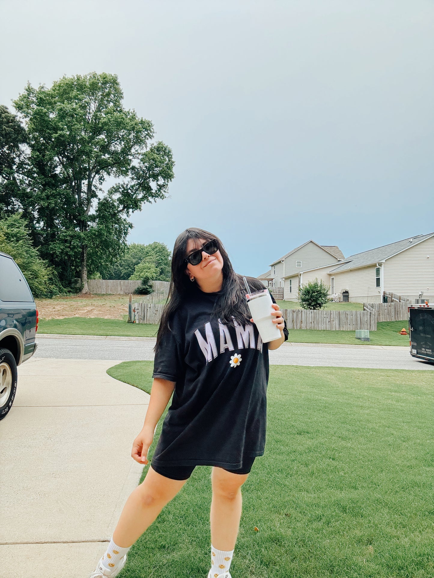 Mama Daisy Heavyweight t-shirt - Pink Letters