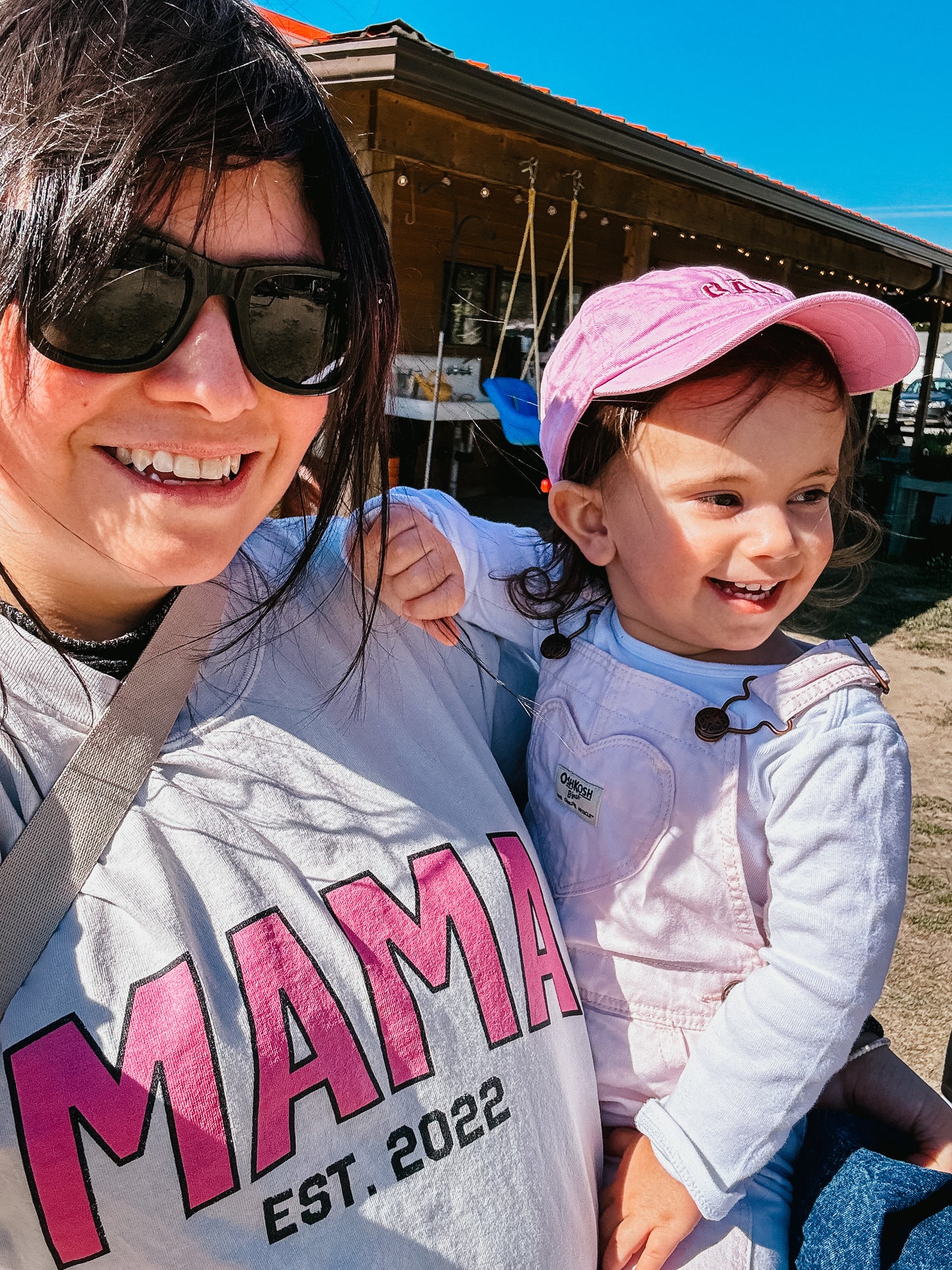 Pink Varsity Mama Est. 2024 - Oversized T-shirt